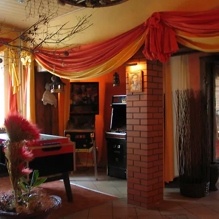 Centrum Wypoczynku Odys 3* טרסנה